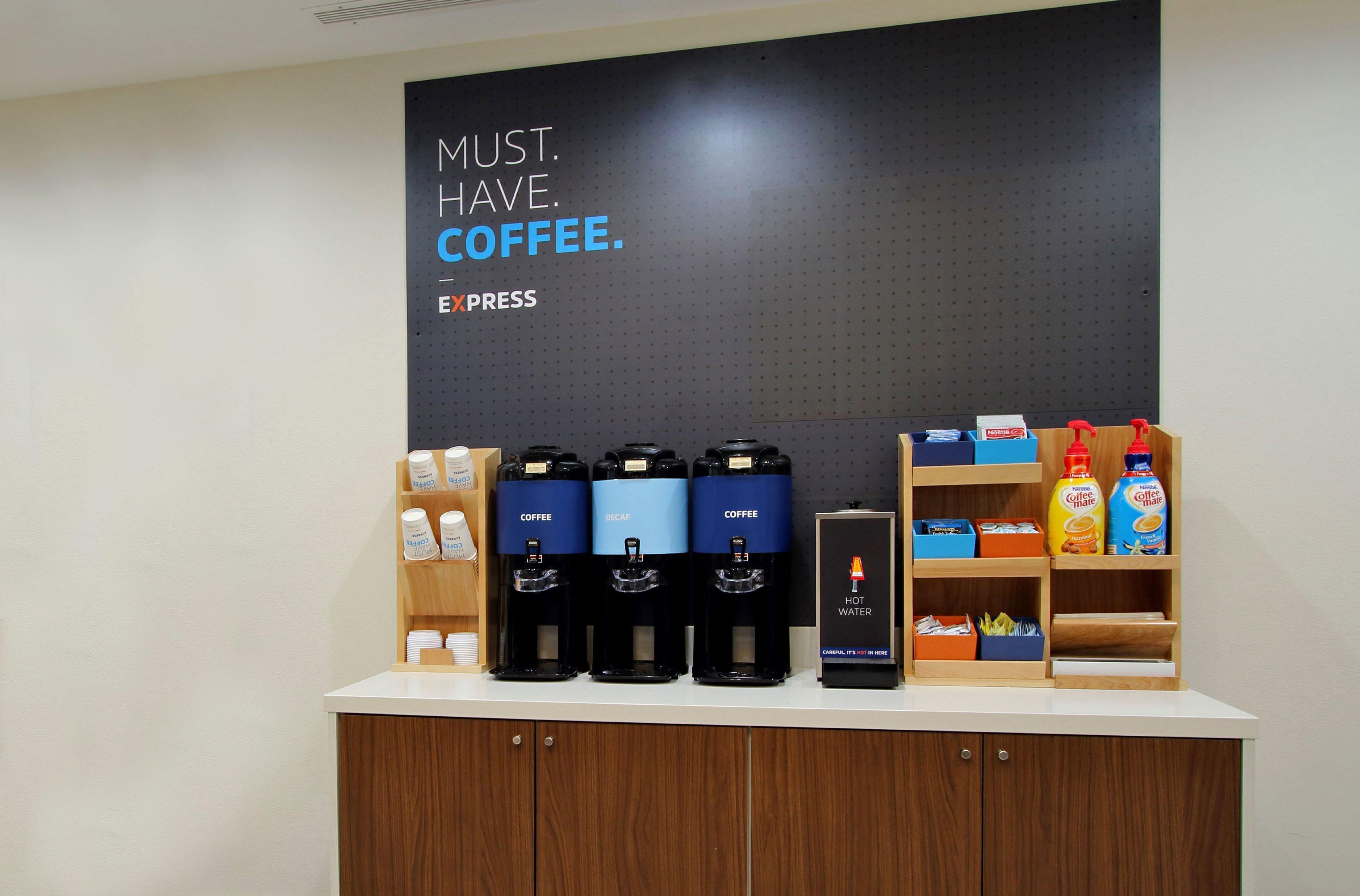 Holiday Inn Express Hotel & Suites Antigo By Ihg Bagian luar foto